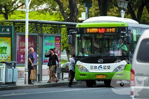 梦见等公交 梦见等公交