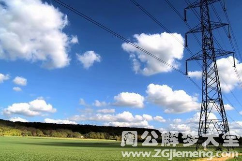 电线杆子倒了 电线杆子倒了