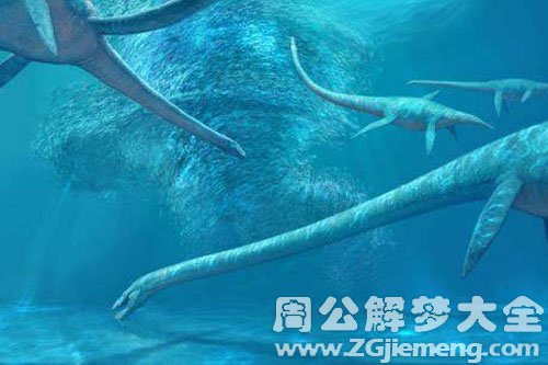 梦见水怪游泳 梦见水怪游泳