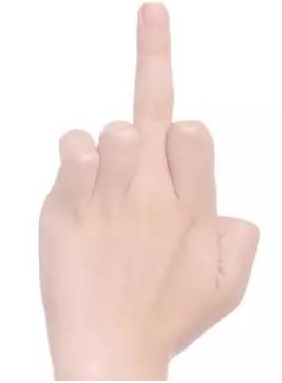 偏财运指的就是会有意想不到的钱财,人们通称为横财。很多人说手指比较灵活的人脑部都是比较灵活的,财运的好坏大多数也都和手相有关系,下面来详细解析手相看你财大或财小,和偏财运极旺的手相。 手上多条竖直的财运线 对于财运线而言,往往与个人的财运收获、运气、成功具有一定的关系,因此对于偏财运而言也要观察财运线的手纹状况。对于财运线的位置而言实在手掌无名指下方出现了竖向的手纹可以称之为财运线。因此如果大家发现在自己的手掌上,出现了多条竖直的财运线,则往往象征一个人的财富收获不仅依靠正财,同时也依靠偏财。 一夜暴富,这些人偏财运极旺,有意外之财!你知道是哪些人吗? 手掌三丘饱胀 所谓“手掌三丘”是指在手掌的靠近手指的位置,往往有三个像小山丘一样的鼓包。它们从中国掌相学中分别被称为“离丘”、“巽丘”和“坤丘”,因此如果一个人的这三个掌丘皆饱满并带有微红色,则象征此人的财运状况比较理想。不但容易因为正财运而财运上升,同时偏财运也是稳中有升的状态,遇到的机会和好运气均强于他人。 一夜暴富,这些人偏财运极旺,有意外之财!你知道是哪些人吗? 1旺运型 食指和中指之间有隙缝的人,虽然本身不喜欢受到他人的束缚,但因思考细微、慎密、做事勤劳、努力,所以将来必能出人头地。而有所成就,当然财富也会旺。 一夜暴富,这些人偏财运极旺,有意外之财!你知道是哪些人吗? 2勤俭型 在大拇指的第二关节,无论是横纹还是直纹,纹路越多表示积攒的财富越多。这种人多靠勤俭致富。 3异缘型 一般人在食指上面有一条横纹叫做指节纹,如果有三条指节纹的话叫做三约纹。这种人一生中不缺钱,往往都是由桃花来的,例如男人可能娶到很有钱的老婆,或者女孩子会拿钱给他,女性会找到有钱的男人。 一夜暴富,这些人偏财运极旺,有意外之财!你知道是哪些人吗? 4理财型 在手掌感情线上方有一条平行的纹叫做理财纹。有这种理财纹的人通常是替老板、上司理财,或者是大公司里面的会计或者出纳,通常帮人人家理财,当然自己也会投次理财,因此不会缺钱用。 一夜暴富,这些人偏财运极旺,有意外之财!你知道是哪些人吗? 5商业型 食指根部木星丘发达,气色血色良好,财运必佳。木星丘饱满的人,财运必然旺盛,这种人大多是商业发家。 一夜暴富,这些人偏财运极旺,有意外之财!你知道是哪些人吗? 6暴发型 生命线与智慧线起点,有上升线的人,将会发财。或者是事业线出现支线上伸到水星丘,将能发大财。这种人多半是出现各利机遇而突然发财。 一夜暴富,这些人偏财运极旺,有意外之财!你知道是哪些人吗? 7偏财型 小指根部水星丘与无名指根部太阳丘之间的部位如有出现十字纹,又称灵感线或神秘十字纹,有这条线的人,第六感发达,具有预测功能,喜欢研究玄秘深奥事物,有才志,有见解,偏财运也极好。 一夜暴富,这些人偏财运极旺,有意外之财!你知道是哪些人吗? 大拇指 拥有厚实拇指的人,用钱的观念十分实在,不会将钱花在过份强调感官享受的事情上。如华丽的衣服和美食,在这种人的眼中,是极为不实际的。这样的人,对生活的要求很简单,为人也相当务实,说一是一,不会有太多的心机。平而薄的拇指,与厚实的拇指正好具有相反的性格。这样的人不喜欢一板一眼的日子,性格具有神经质的特性。如果拇指又平又短,对于理财则会有过于谨慎保守而变得优柔寡断的情形出现。 一夜暴富,这些人偏财运极旺,有意外之财!你知道是哪些人吗? 食指 食指在手相学中,通常意味着支配欲、权力欲与一个人的进取心,所以食指较长的人,性格也比较顽强,相当具有企图心。食指过长,性格偏强硬、爱出锋头。财大气粗的性格,往往很难存得住钱。这种类型的人,就算钱赚得多,花得也多,所以节制挥霍的欲望和消费习惯,是根本之道。 一夜暴富,这些人偏财运极旺,有意外之财!你知道是哪些人吗? 中指 中指是四根手指中最长的,而且位于五根手指头的中心,象征一个人的命运。中指如果生得过短,则是缺乏耐性和冲动的表示。这种人必须好好约束和规范自己的情感,不然很容易做出会令自己后悔莫及的事。在金钱的投资打理态度也是倾向于盲从跟进的态度。如果能获利纯属幸运,要是全盘皆输,将会从此一蹶不振。 一夜暴富,这些人偏财运极旺,有意外之财!你知道是哪些人吗? 无名指 无名指象征着一个人的艺术才华、人缘和财富。在四根手指当中,无名指的长度仅次于中指,一看到无名指,往往会令人想到和创作天份相关的事物,所以认定它主掌一个人的才华、人缘和财富,是手相学家一致同意的。无名指长的人好赌,也是件令人头疼的事。这样的人,将钱视为身外之物,他之所以赌钱,不是因为贪财,而是喜欢追求刺激,加上个性不服输所致。 一夜暴富,这些人偏财运极旺,有意外之财!你知道是哪些人吗? 小拇指 小指长的人,具有雄辩之才,语文的表达能力极佳,而且喜欢言谈,个性上很强势。不过缺点在于言多必失,而且容易因言语得罪人,所以结怨招惹他人的可能性也大。另外也要小心使用权谋、工于心计,所以虽然能拥有事业和财富,但人缘却不见得好。