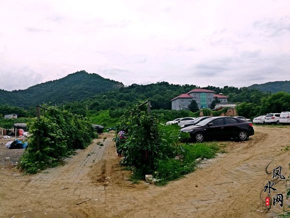 做一个找地扦葬的阴宅业务,说说葬法之中的深浅-1.jpg 做一个找地扦葬的阴宅业务,说说葬法之中的深浅-1.jpg