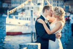 属猪的女性适合与哪些生肖男婚配