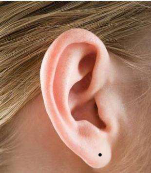 耳垂多痣,双眼皮,细眼的男人面相详解 耳垂多痣,双眼皮,细眼的男人面相详解